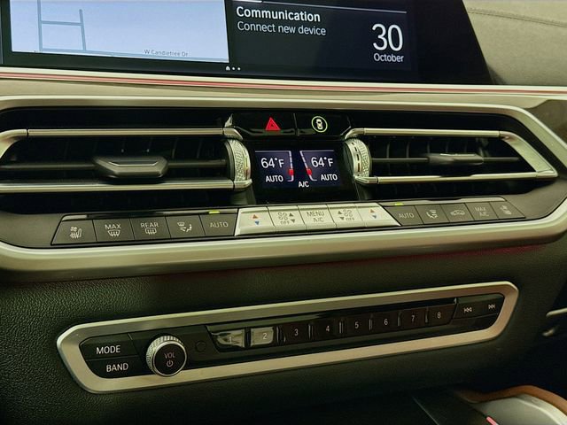 Used 2022 BMW X6 xDrive40i w/ Executive Package image 16