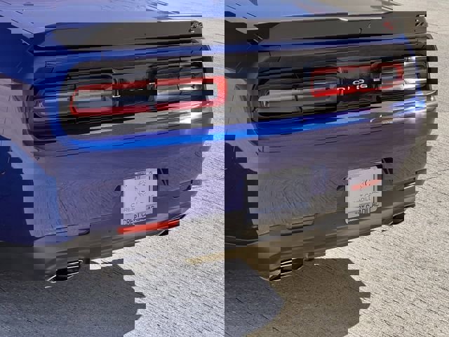 Used 2019 Dodge Challenger R/T image 7