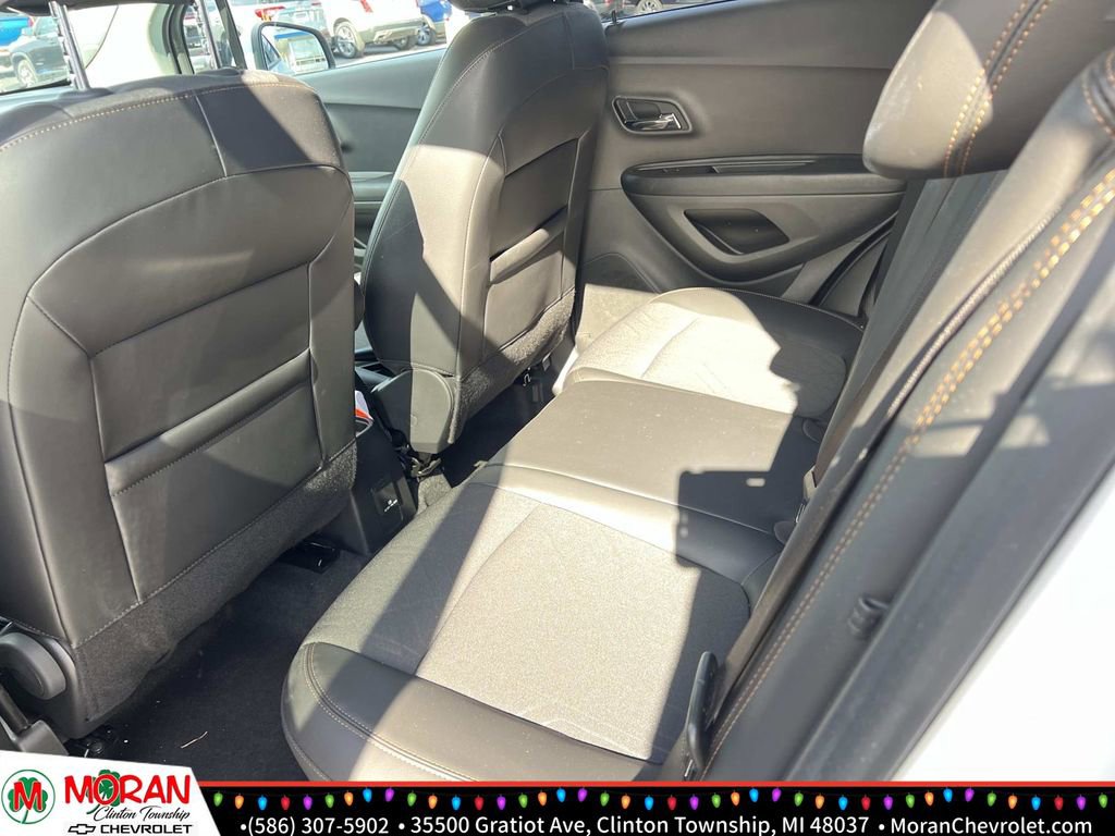 Certified 2022 Chevrolet Trax LT w/ Driver Confidence Package image 13