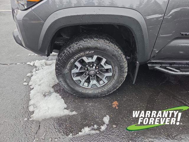 Used 2023 Toyota Tacoma TRD Off-Road w/ Black Out Package (TMS) image 18