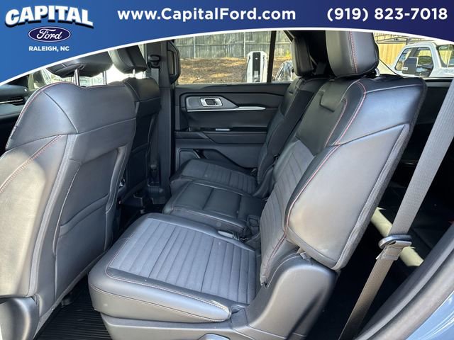 Certified 2025 Ford Explorer ST-Line w/ Premium Package AWD/4WD image 16