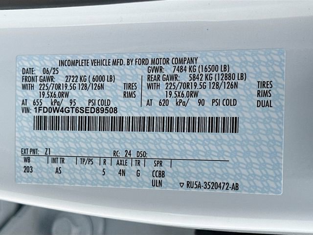 New 2025 Ford F450 XL w/ XL Chrome Package image 18