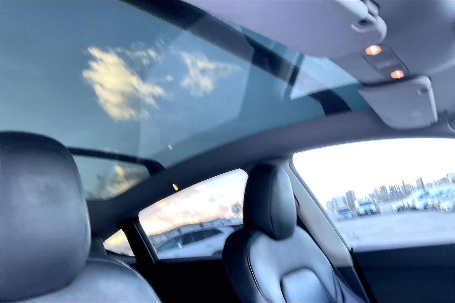 Used 2020 Tesla Model Y Performance AWD/4WD image 30