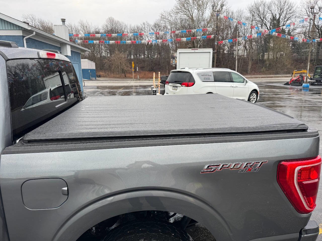 Used 2022 Ford F150 XLT w/ Equipment Group 302A High image 12