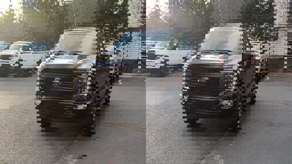 Used 2023 Ford F150 Lariat w/ Equipment Group 502A High image 4