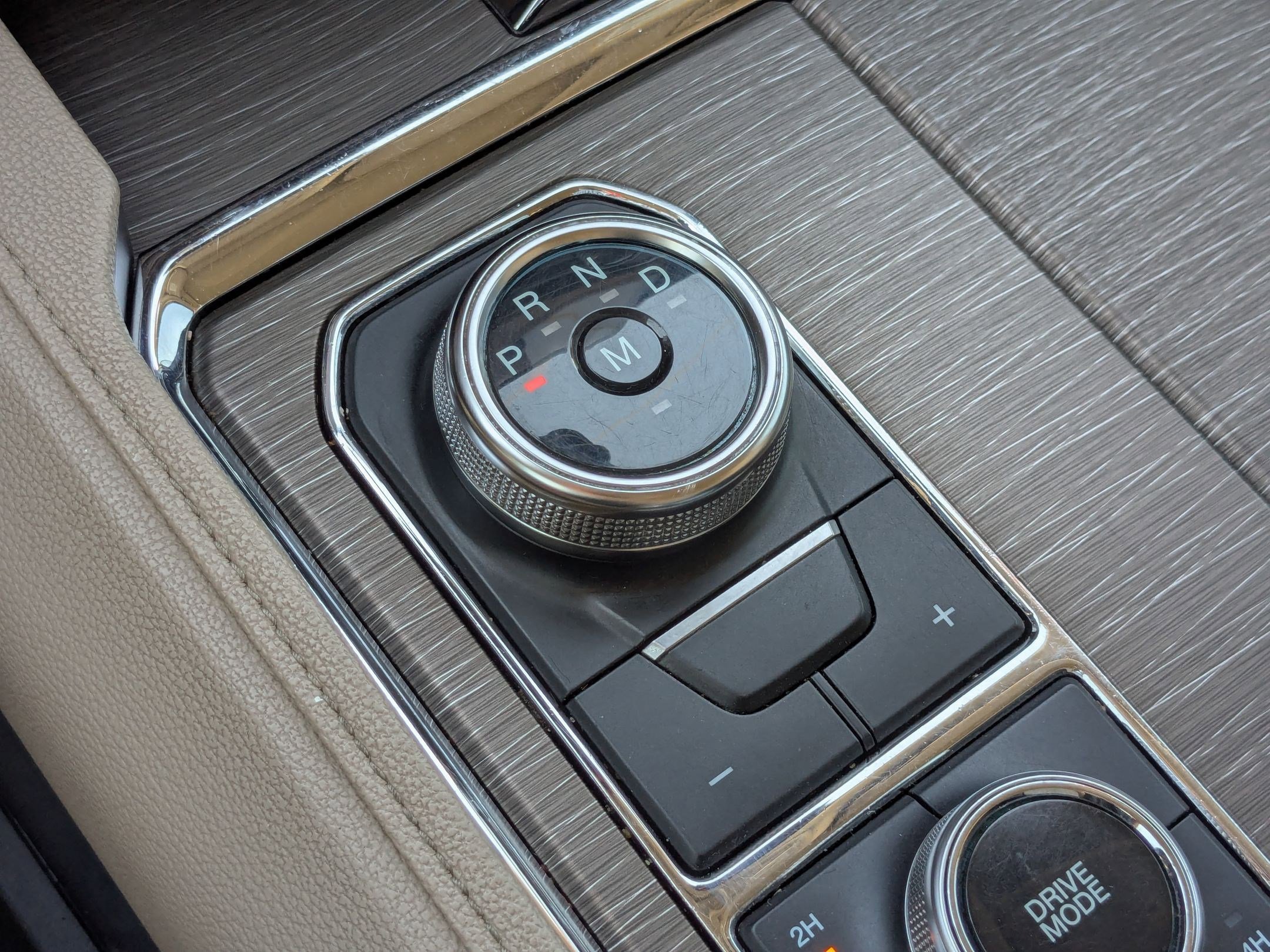 Used 2022 Ford Expedition Max Limited image 24