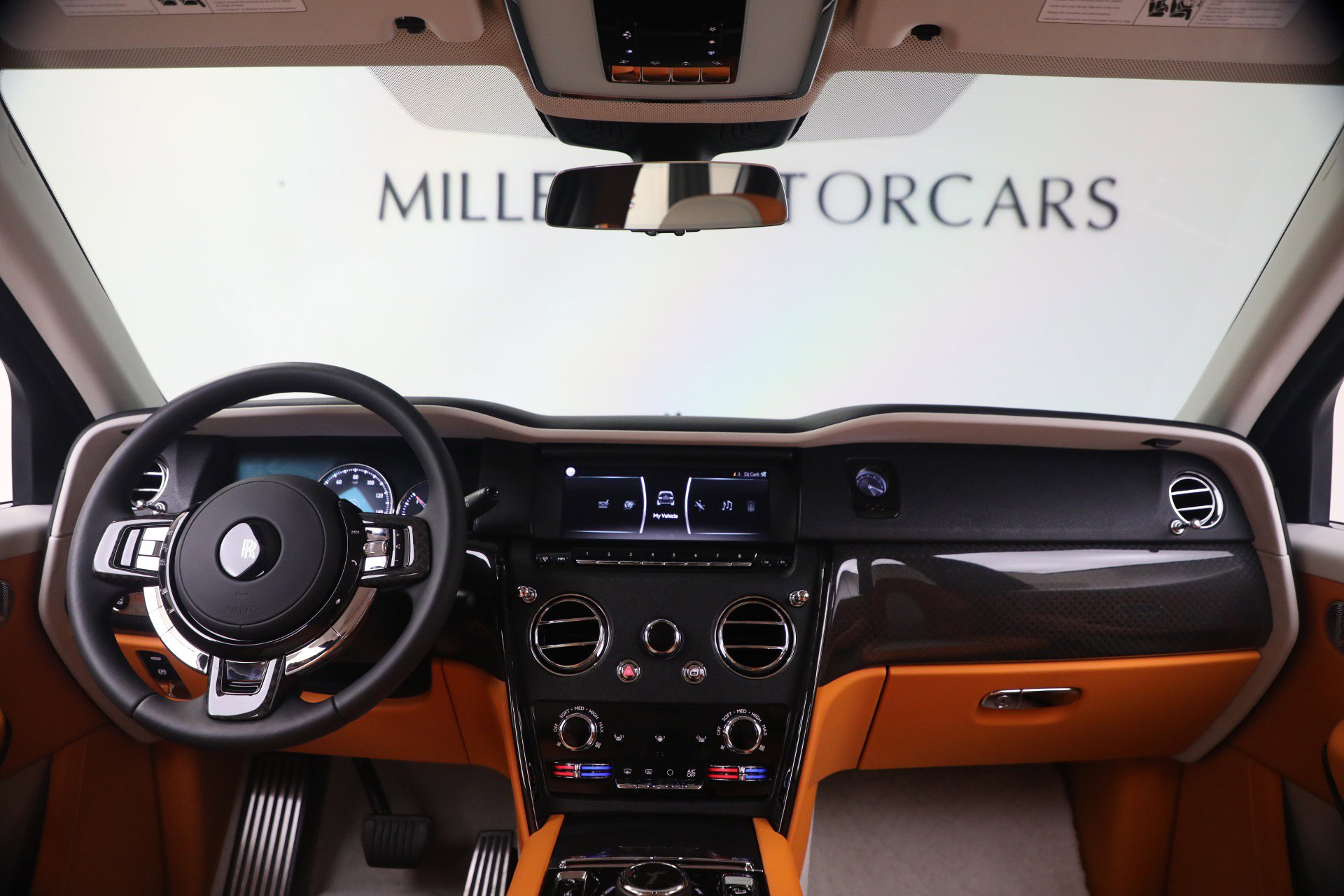 Certified 2023 Rolls-Royce Cullinan Black Badge w/ Driver's Package image 4