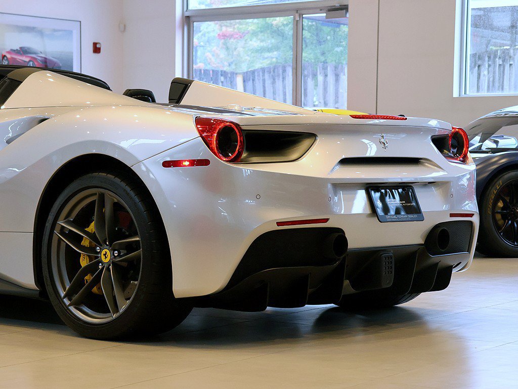 Certified 2018 Ferrari 488 Spider RWD image 61