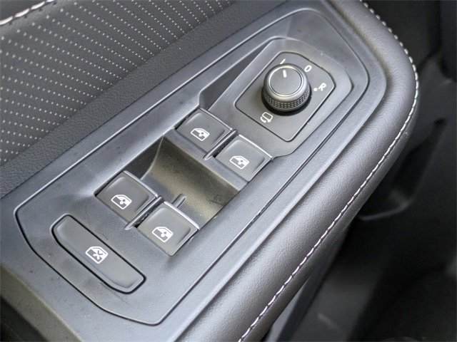 New 2026 Volkswagen Atlas Cross Sport SEL Premium R-Line image 25