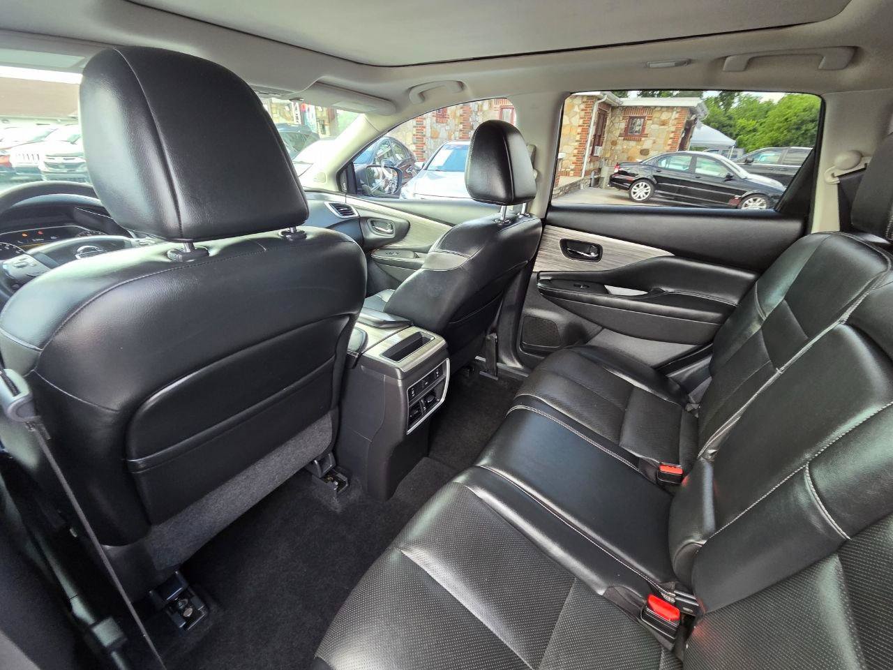Used 2017 Nissan Murano Platinum w/ Platinum Technology Package AWD/4WD image 13
