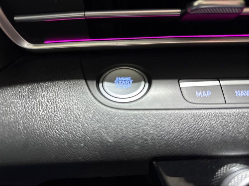 Used 2021 Hyundai Elantra Limited w/ Cargo Package image 31