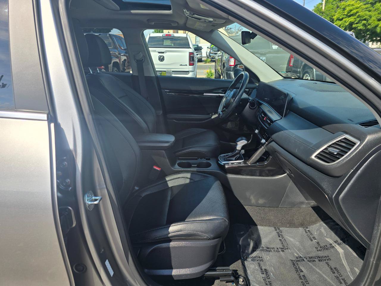 Used 2024 Kia Seltos SX w/ SX Sunroof Package AWD/4WD image 17