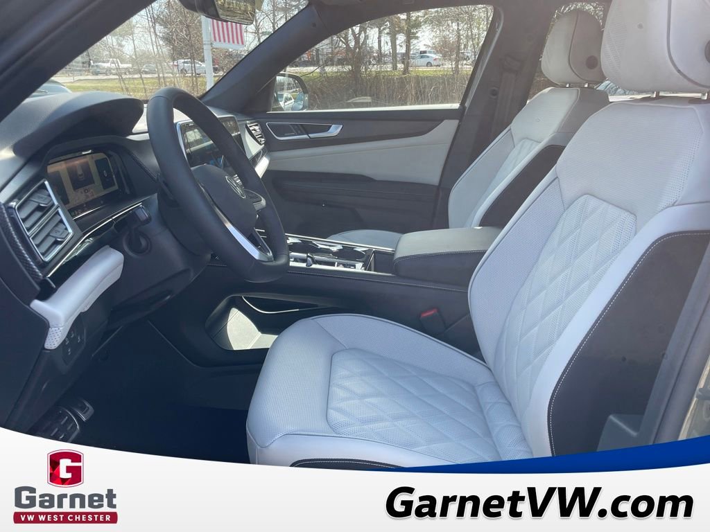 New 2026 Volkswagen Atlas Cross Sport SEL Premium R-Line image 9