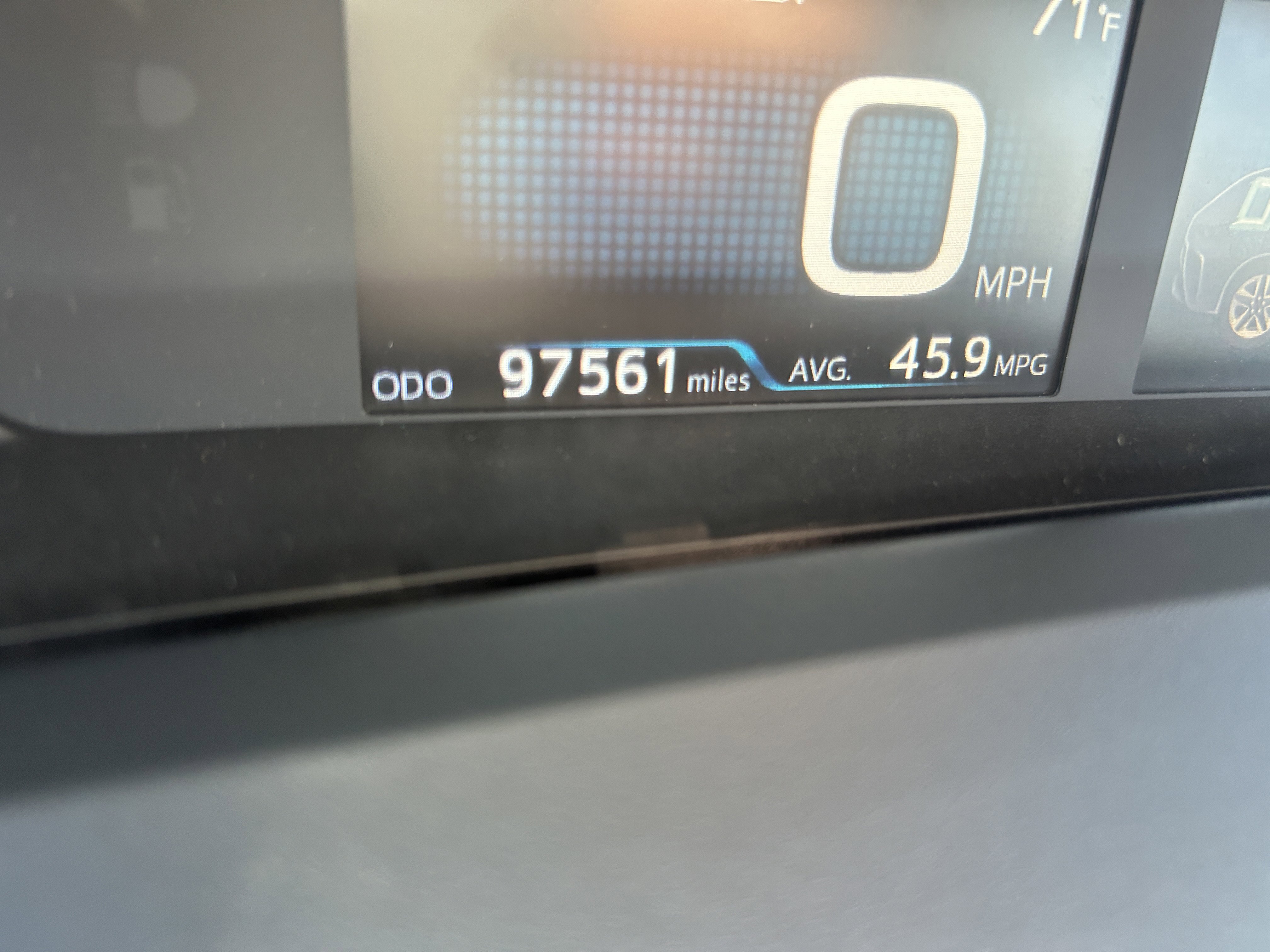 Used 2019 Toyota Prius LE image 18