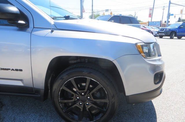 Used 2015 Jeep Compass Sport w/ Power Value Group FWD image 33