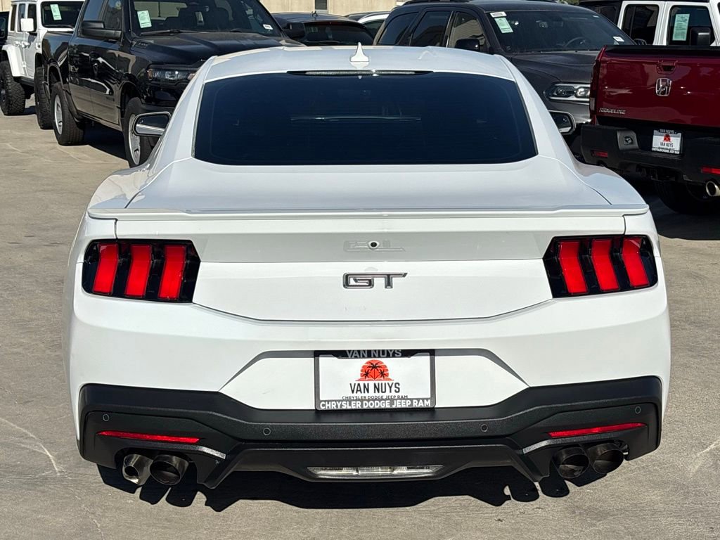 Used 2024 Ford Mustang GT Premium image 6