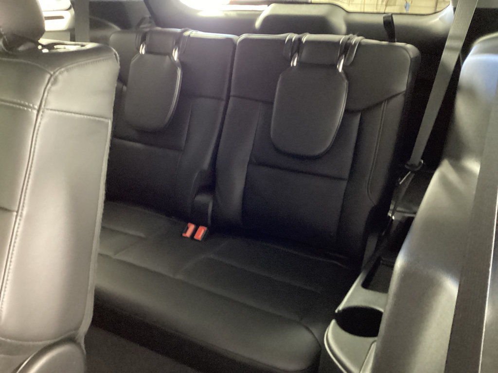 Used 2023 Ford Explorer XLT w/ Equipment Group 202A AWD/4WD image 16