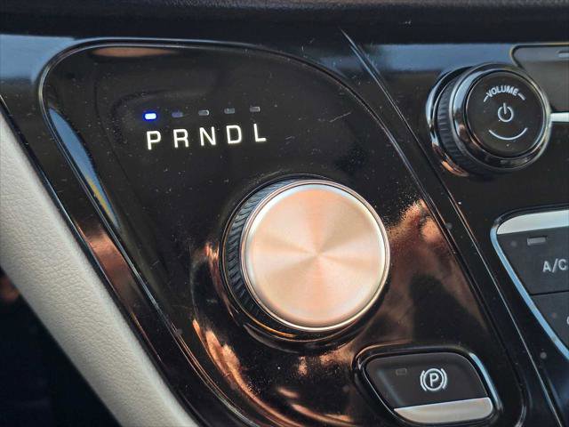 Used 2023 Chrysler Voyager LX FWD image 36
