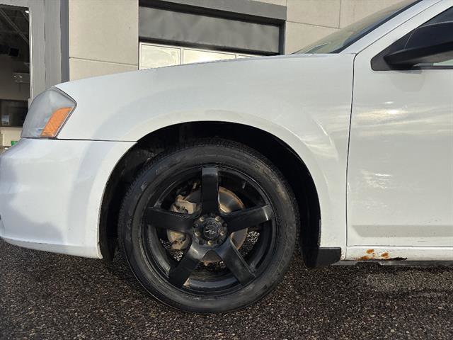 Used 2012 Dodge Avenger SE image 7