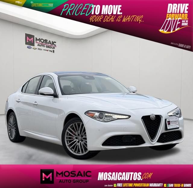 Used 2019 Alfa Romeo Giulia Ti w/ Quick Order Package 22X Lusso AWD/4WD image 1