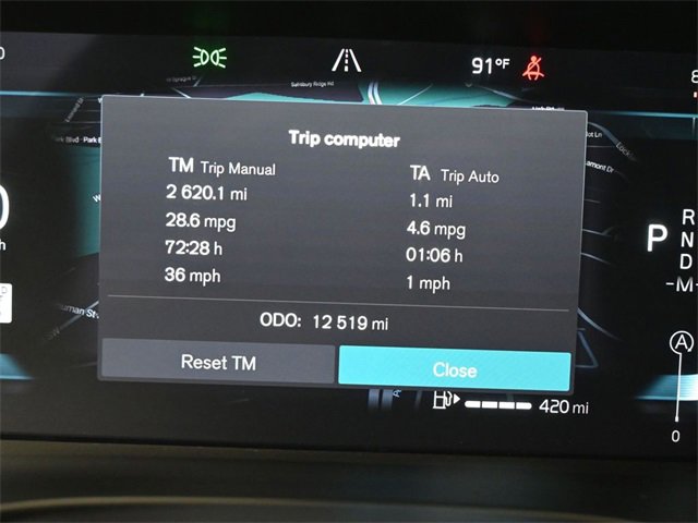 Used 2024 Volvo XC40 B5 Plus image 26