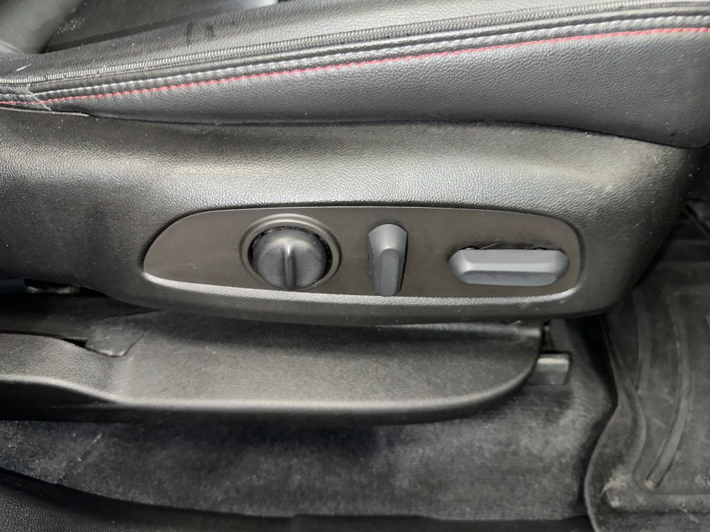 Certified 2022 Chevrolet Traverse RS image 38