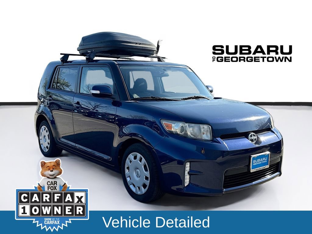 Used 2015 Scion xB image 1