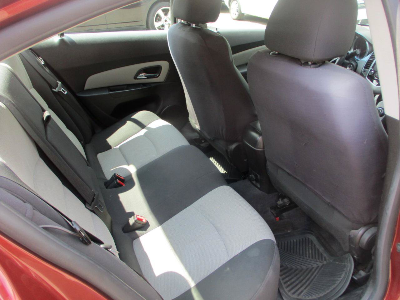 Used 2012 Chevrolet Cruze LS w/ Connectivity Package FWD image 7