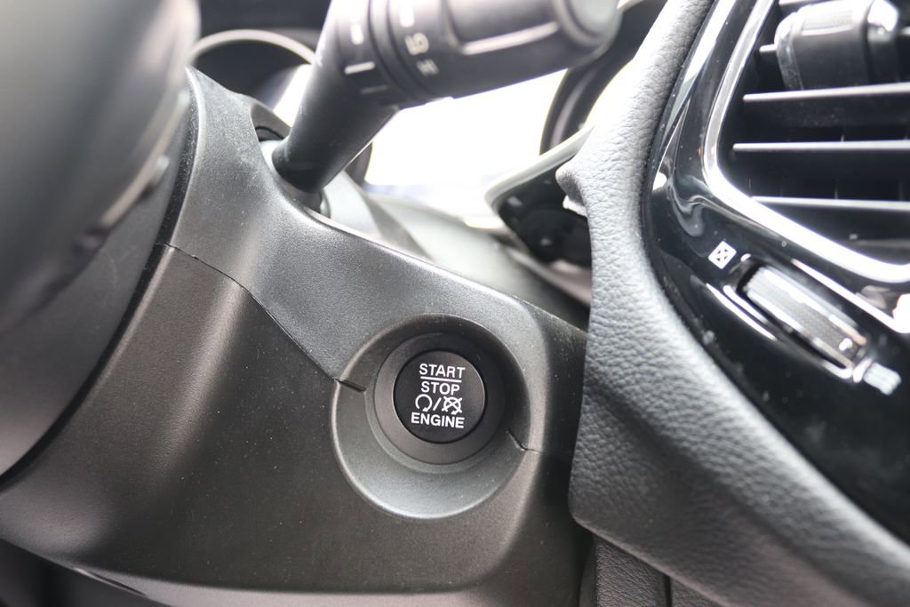 Used 2020 Jeep Compass Limited image 26