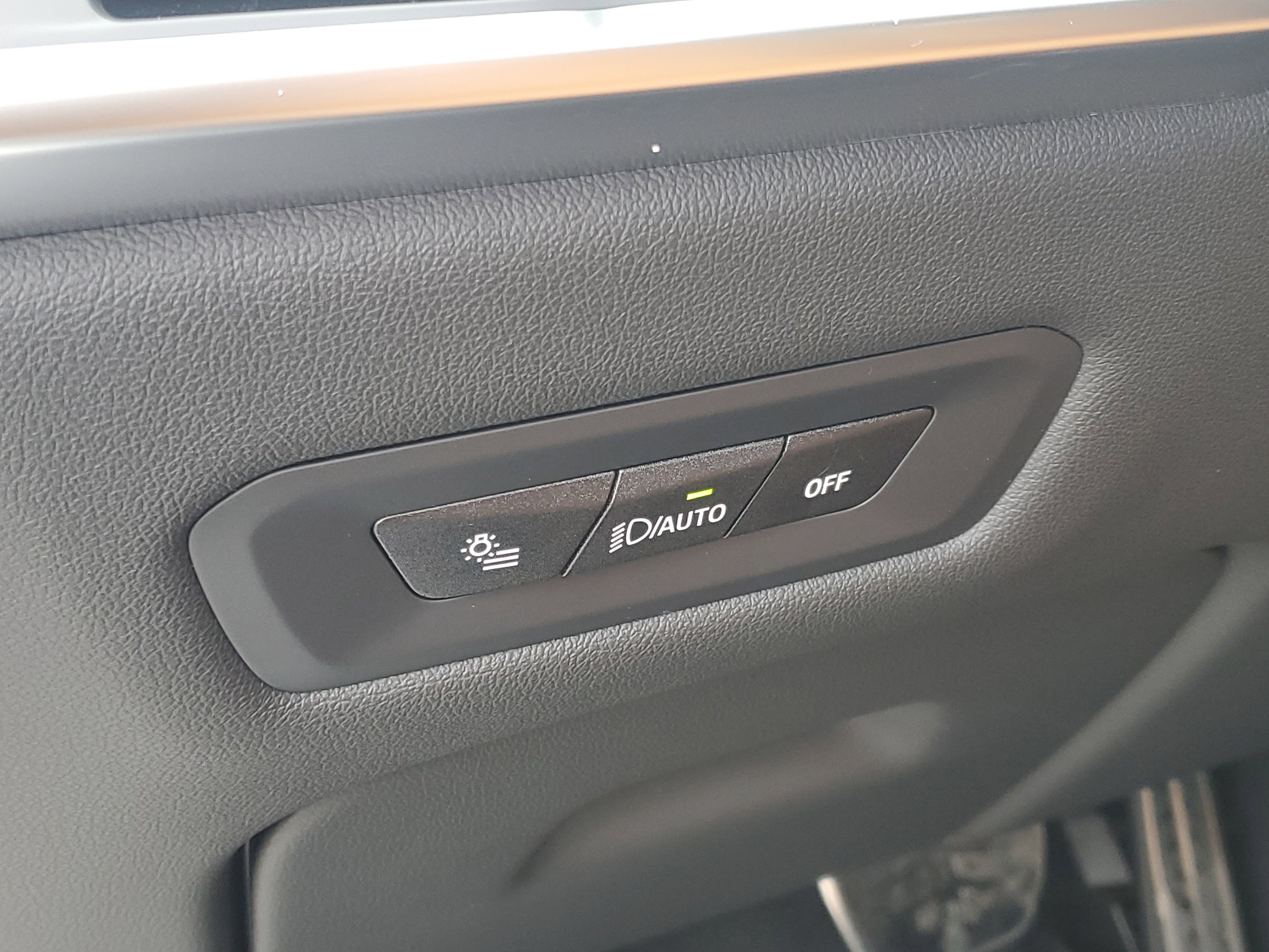 New 2026 BMW X5 xDrive40i w/ M Sport Package image 11