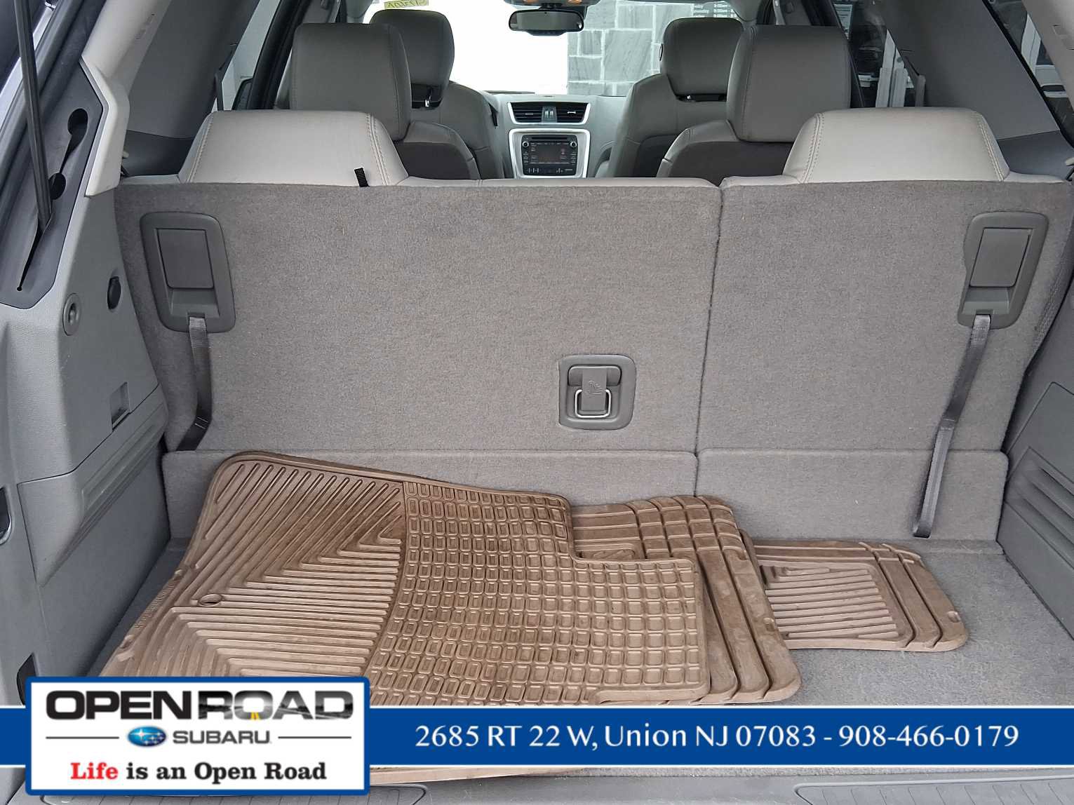 Used 2017 GMC Acadia Limited SLT image 9