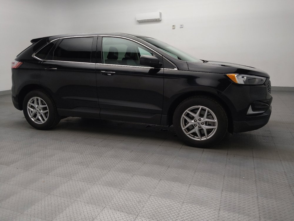 Used 2024 Ford Edge SEL image 11