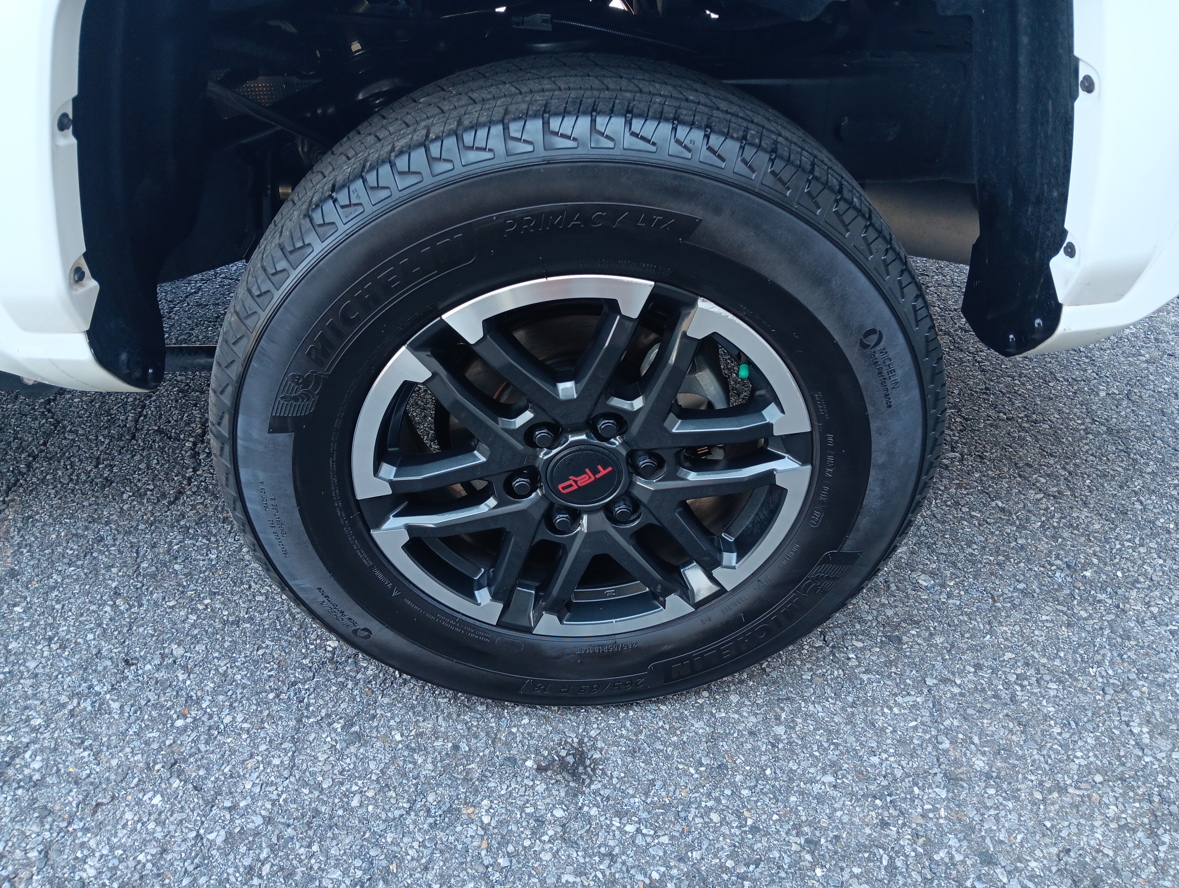 Used 2024 Toyota Tacoma TRD Sport RWD image 4