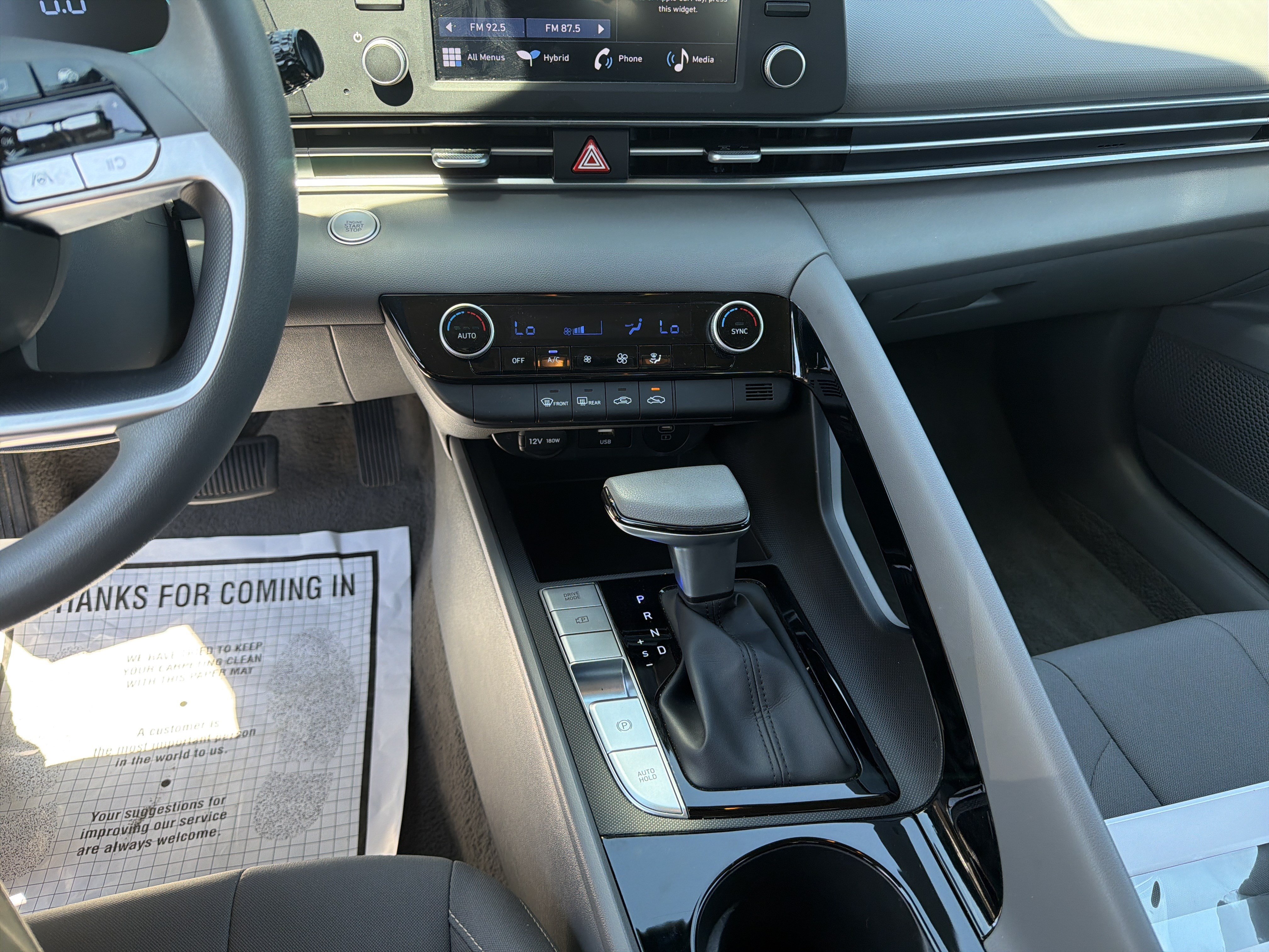 Used 2026 Hyundai Elantra Hybrid FWD image 14
