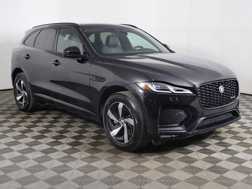 Used 2024 Jaguar F-PACE R-Dynamic S image 2