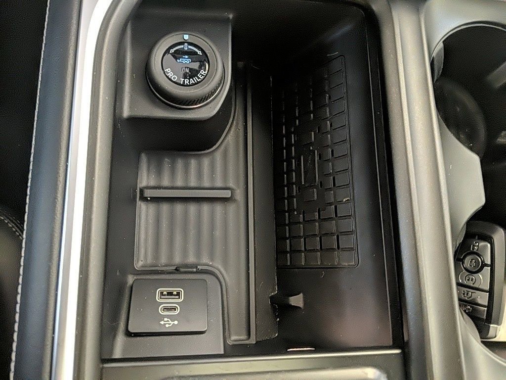 Used 2025 Ford Expedition Max Platinum image 26