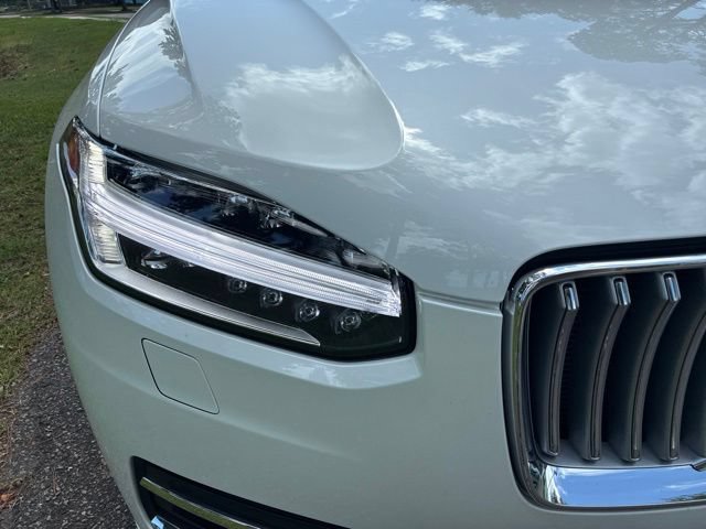 Used 2024 Volvo XC90 B6 Ultimate w/ Lounge Package AWD/4WD image 9