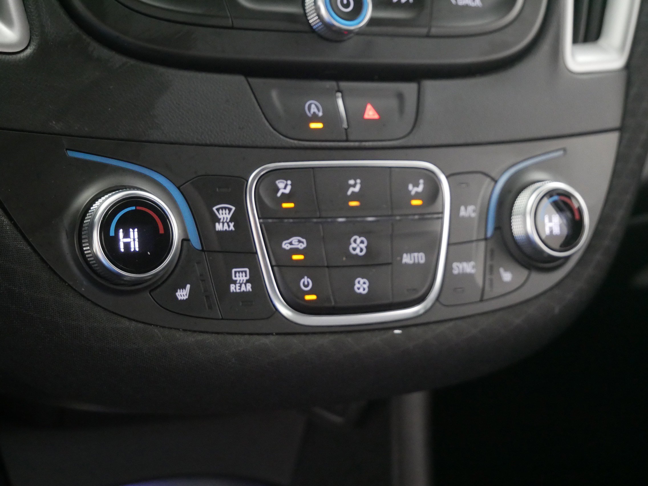 Used 2023 Chevrolet Malibu LT image 23