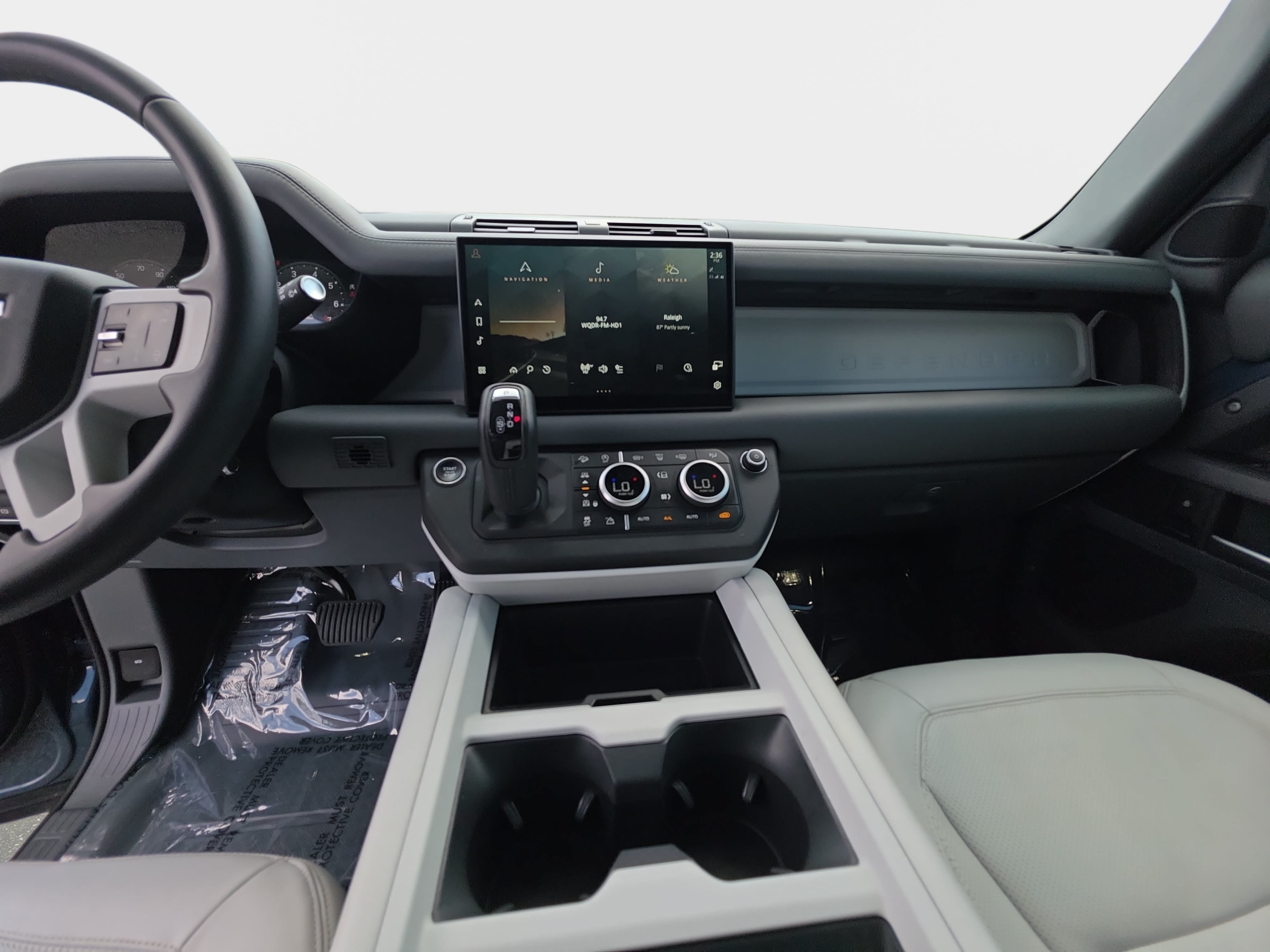 Certified 2025 Land Rover Defender 110 S AWD/4WD image 19