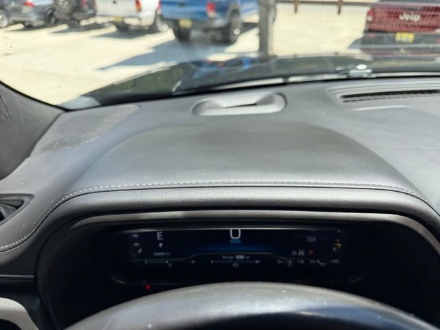 Used 2022 Chevrolet Tahoe Z71 w/ Luxury Package AWD/4WD image 51