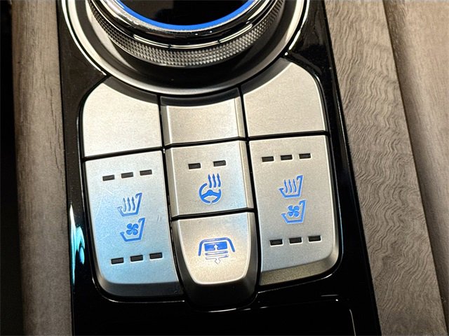 Used 2021 Genesis G90 5.0 Ultimate image 21