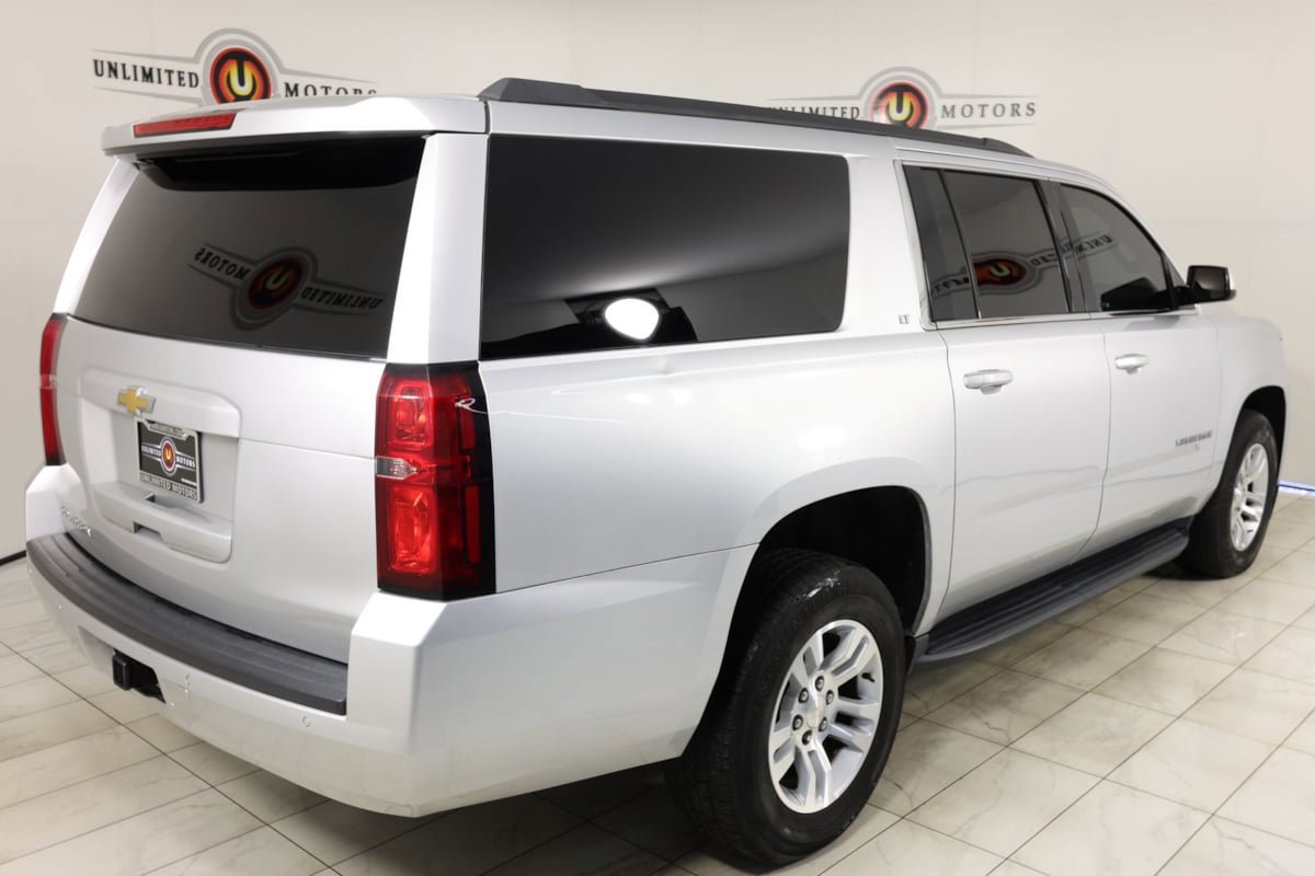 Used 2019 Chevrolet Suburban LT AWD/4WD image 3