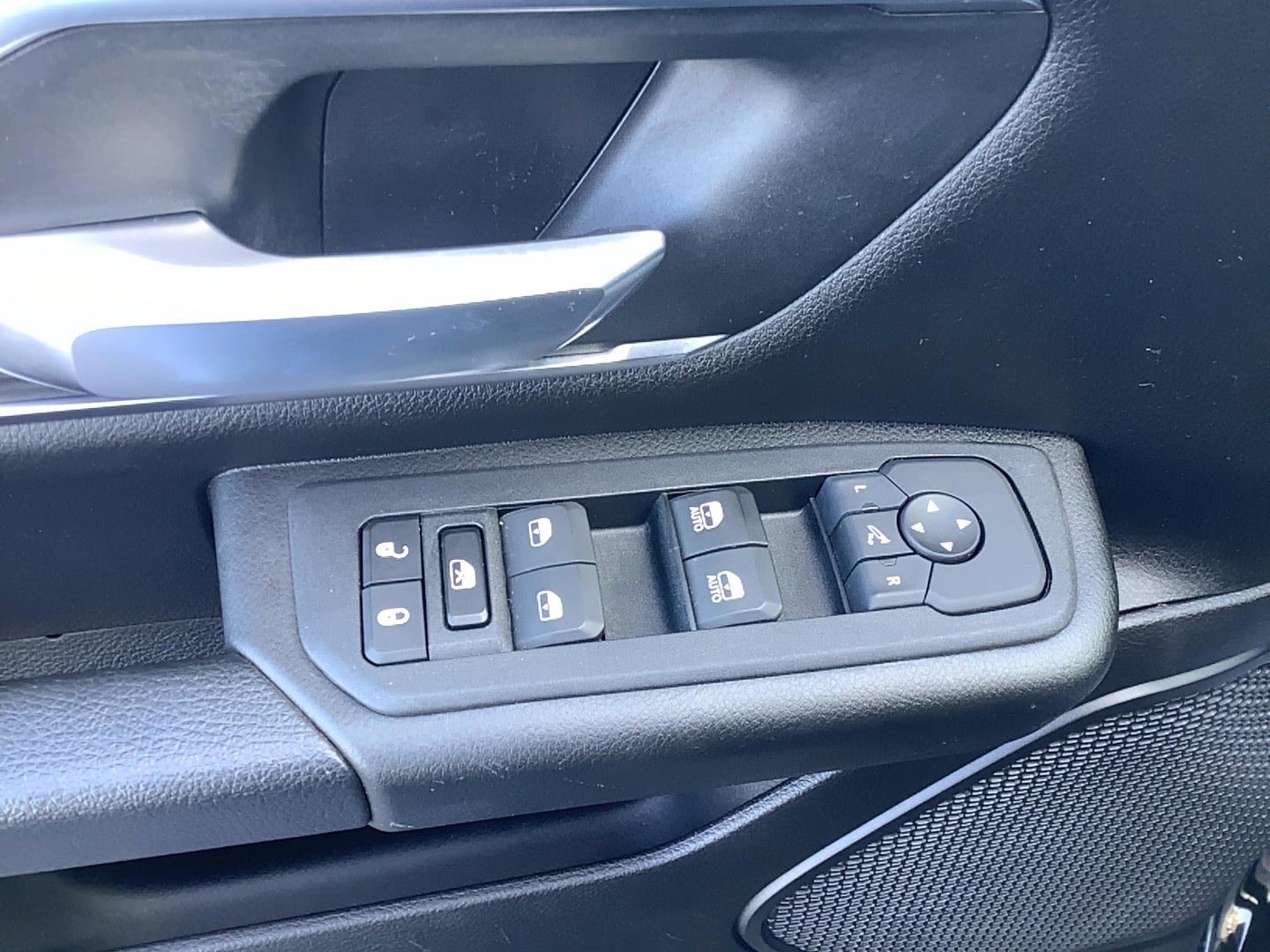 Certified 2025 RAM 1500 Big Horn image 11