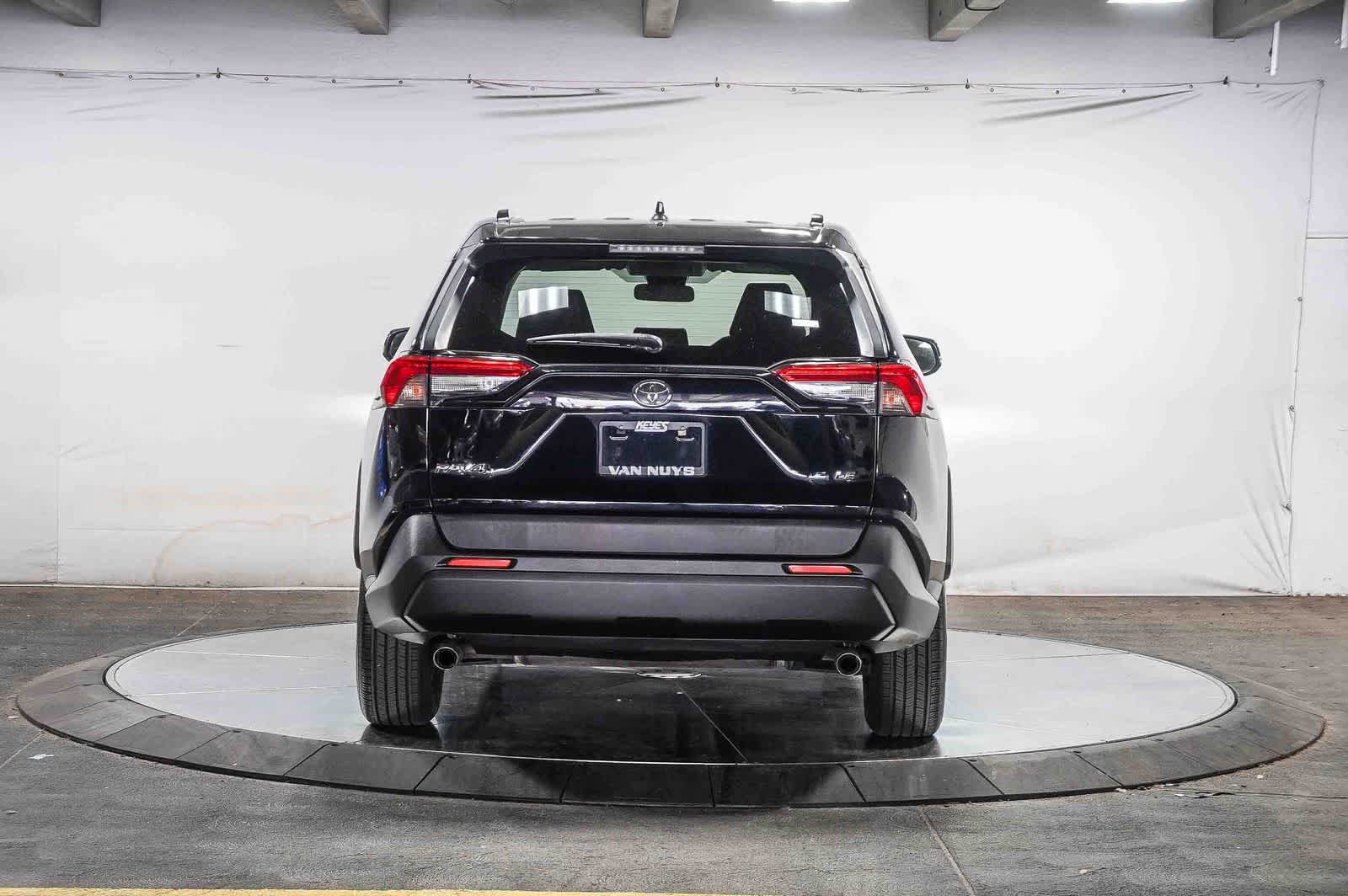 Certified 2019 Toyota RAV4 LE w/ Carpet Mat Package FWD image 4