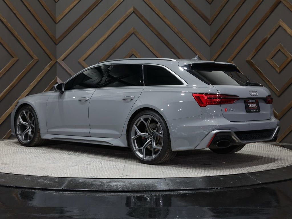 Used 2025 Audi RS 6 performance w/ Blue RS Design Package Plus image 2