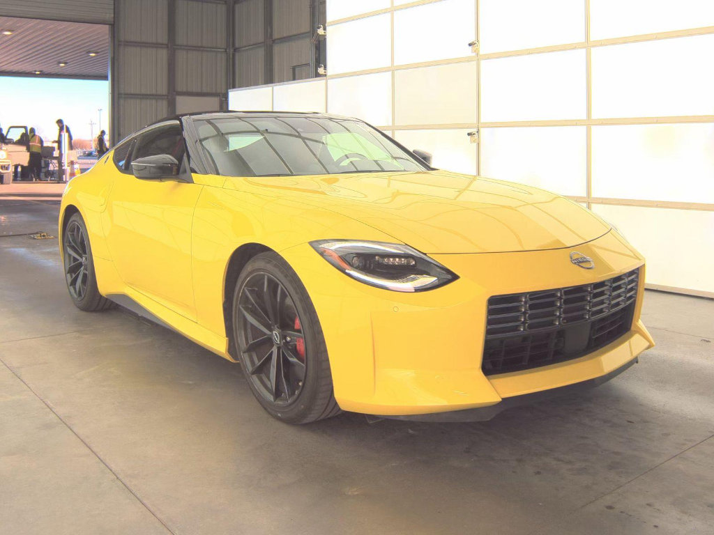 Used 2024 Nissan Z Performance w/ Floor Mat Package image 2