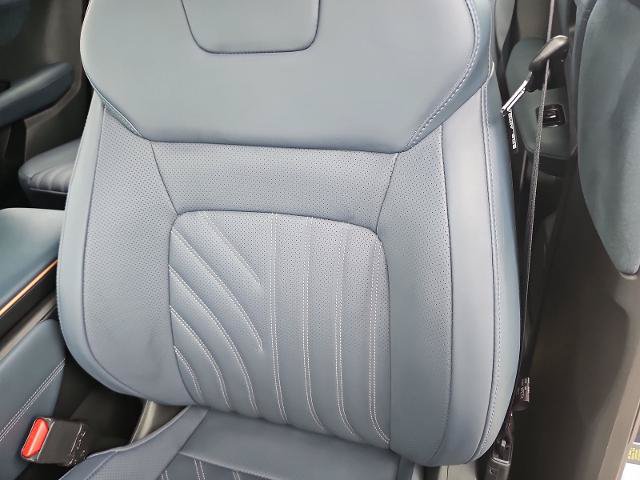 Certified 2024 Nissan Ariya AWD image 16