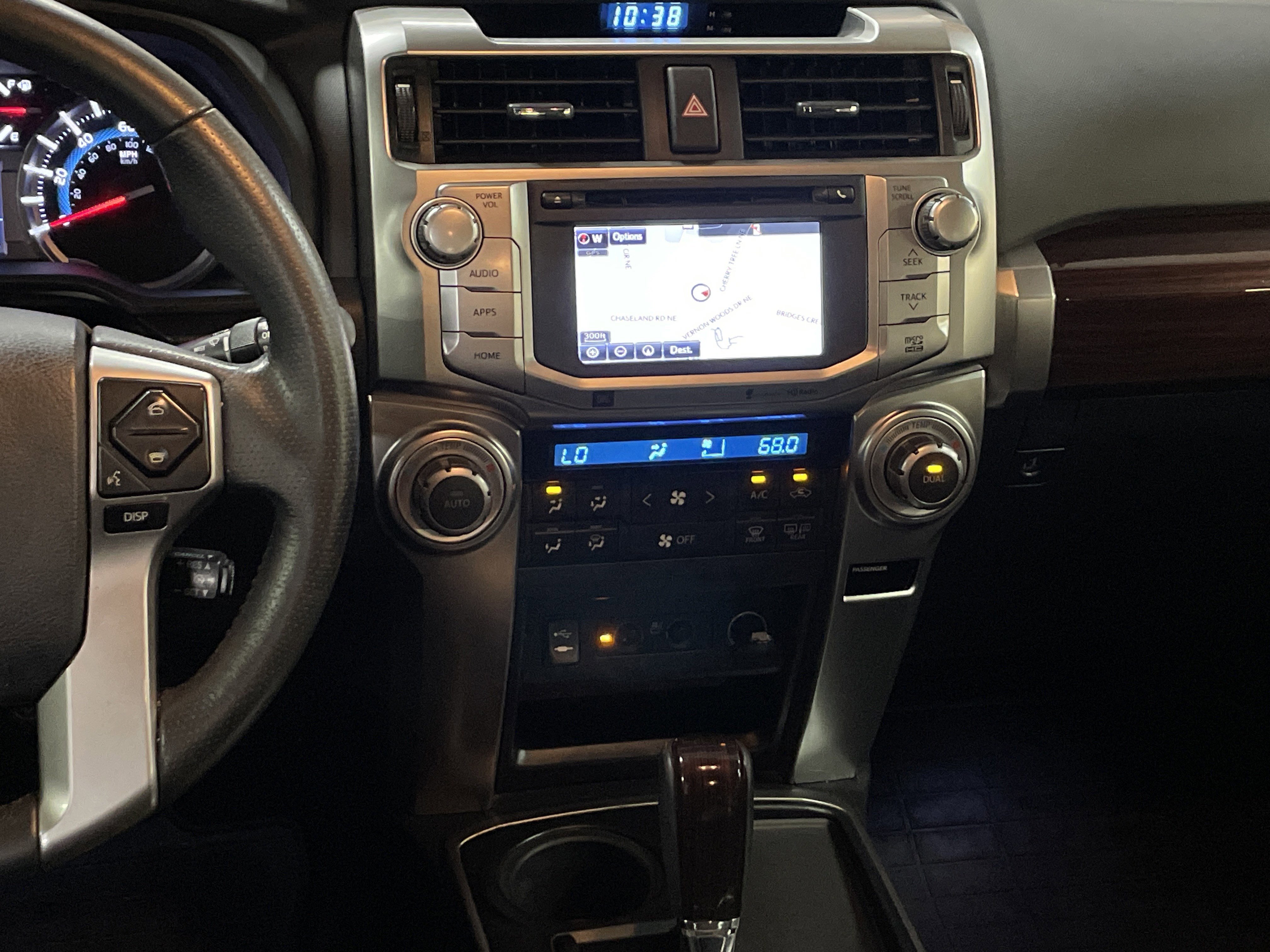 Used 2015 Toyota 4Runner Limited image 31