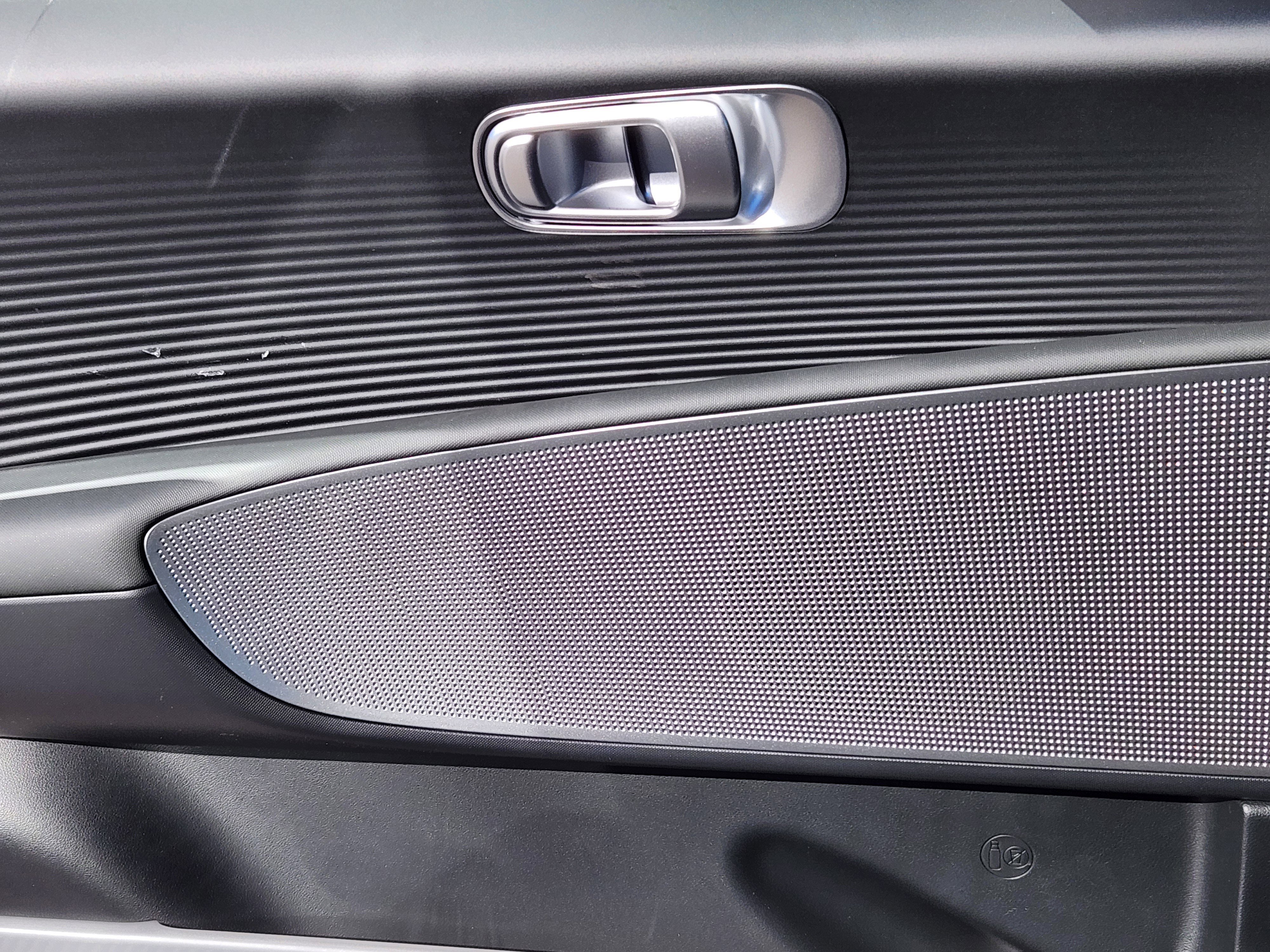 New 2025 Hyundai Ioniq 6 SEL image 7