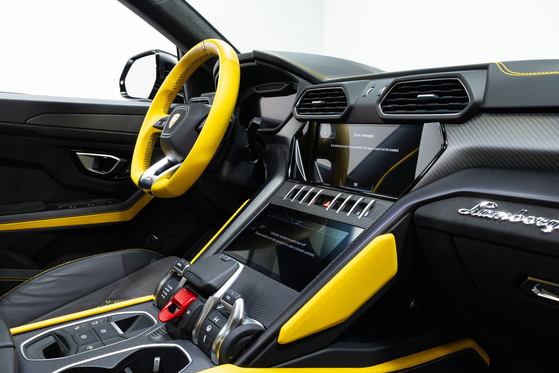 Used 2022 Lamborghini Urus image 27